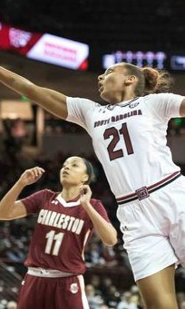 Wilson powers No. 5 Gamecocks to 69-43 win over Charleston (Dec 05, 2017)